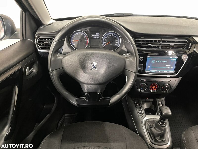 Peugeot 301